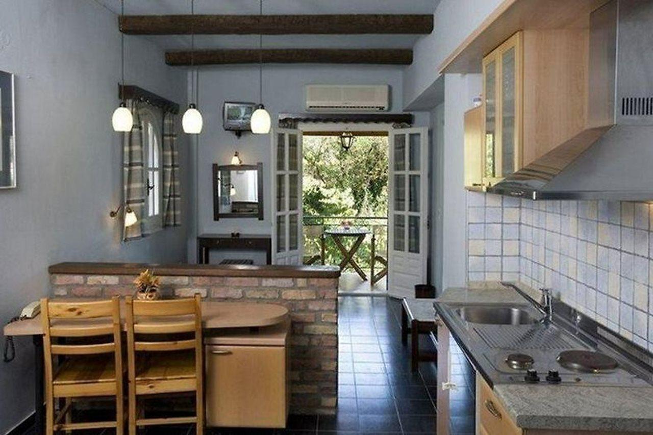 Yannis Servos Barbati Apartments エクステリア 写真